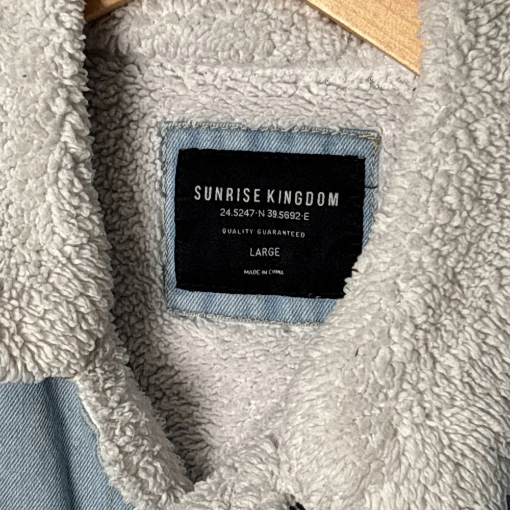 SUNRISE KINGDOM Sherpa Lined Light Wash Denim Jean Jacket Mens Size L